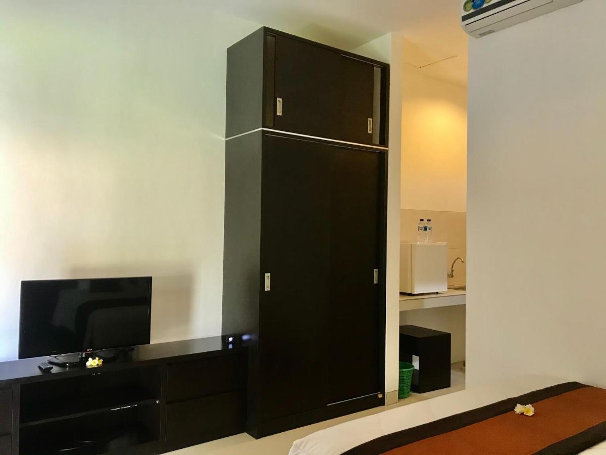 The Celuk Homestay Jimbaran Exterior foto