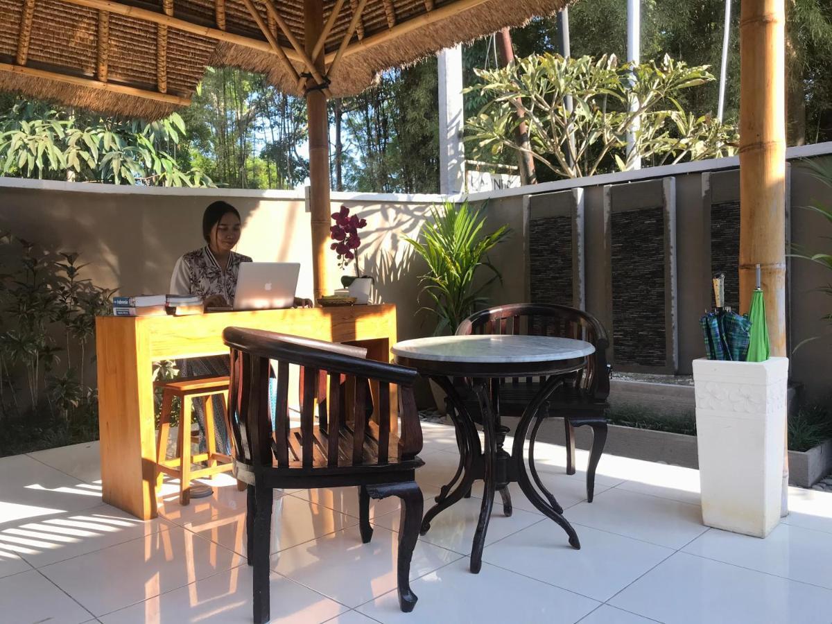 The Celuk Homestay Jimbaran Exterior foto