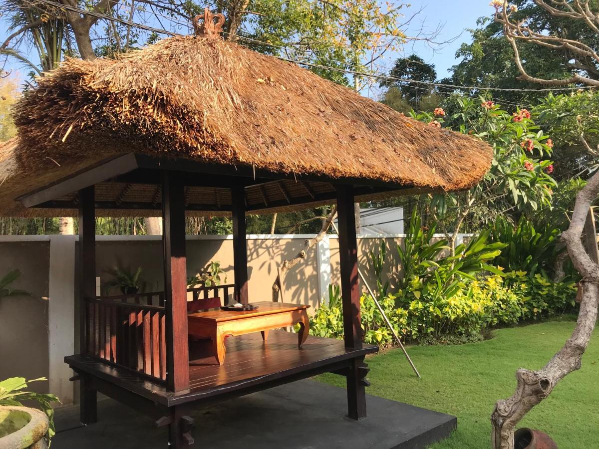 The Celuk Homestay Jimbaran Exterior foto